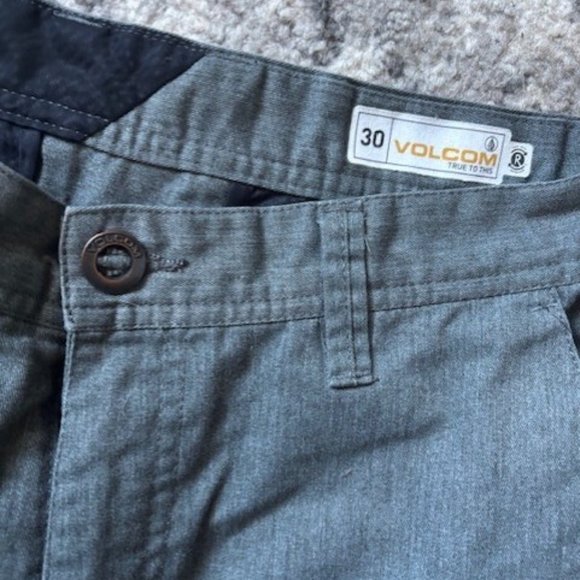VOLCOM - Mens Frickin Modern Stretch Shorts - Charcoal Heather Gray - SIZE 30 - Picture 3 of 5